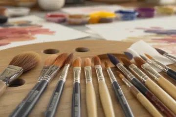 découvrez les conseils essentiels pour choisir le pinceau adapté à chaque application. que vous soyez artiste, maquilleur ou bricoleur, apprenez à sélectionner l'outil idéal pour obtenir des résultats professionnels et optimisés à chaque utilisation.