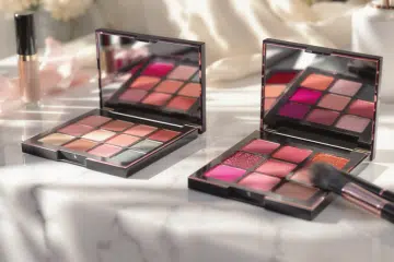 découvrez notre sélection des meilleures palettes de maquillage à acheter, idéales pour révéler votre beauté. des couleurs variées aux textures polyvalentes, trouvez la palette parfaite qui répond à toutes vos envies et créez des looks époustouflants.