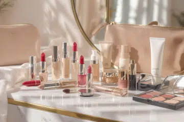 découvrez notre sélection des produits de maquillage incontournables en 2025 ! des nouveautés qui vont révolutionner votre routine beauté, alliant qualité, tendance et innovation. ne manquez pas ces coups de cœur pour sublimer votre look.