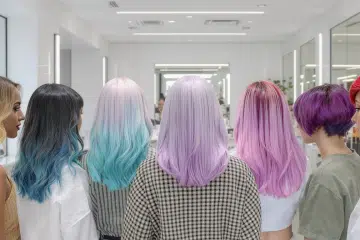 découvrez les tendances de coloration qui font sensation cette saison ! explorez les styles innovants et les palettes de couleurs incontournables pour sublimer votre chevelure. que vous souhaitiez un look audacieux ou naturel, trouvez l'inspiration qu'il vous faut pour votre prochaine transformation capillaire.
