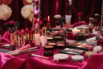 découvrez des conseils clés pour réussir votre maquillage lors des événements spéciaux. apprenez à choisir les produits adaptés, à créer des looks durables et à mettre en valeur votre beauté pour chaque occasion mémorable.